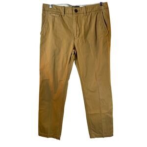 AMERICAN EAGLE OUTFITTERS Men’s Original Straight Relaxed Khaki’s / Size: 34x34
